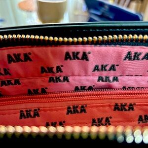 71st Dallas Boule Hunter green lined soft leather conference bag.